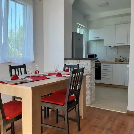 Igy Apartment *